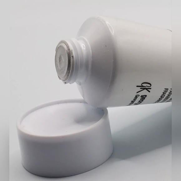 Georgette Klinger "Marula Primer" - Picture 5 of 5